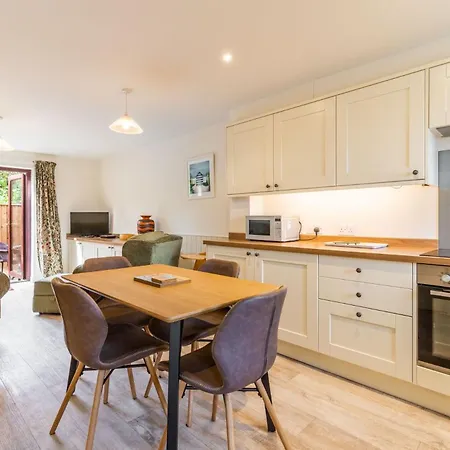Host & Stay - Tystie Cottage Salthouse Buitenkant foto